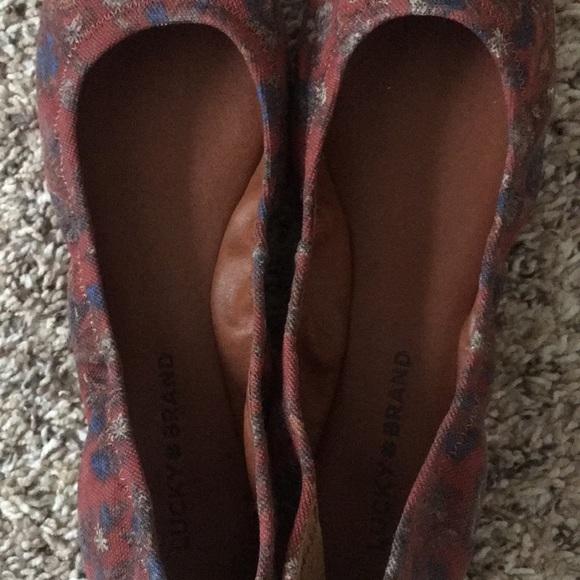 Lucky Brand Slip-On Floral Shoes - Picture 4 of 8